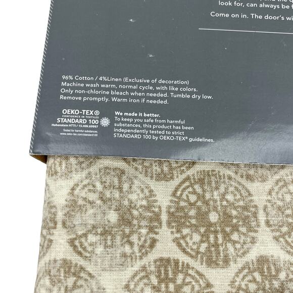 Threshold Table Throw Tablecloth Scarf Beige Medallion Ikat Table 50" x 50" New - Picture 7 of 11